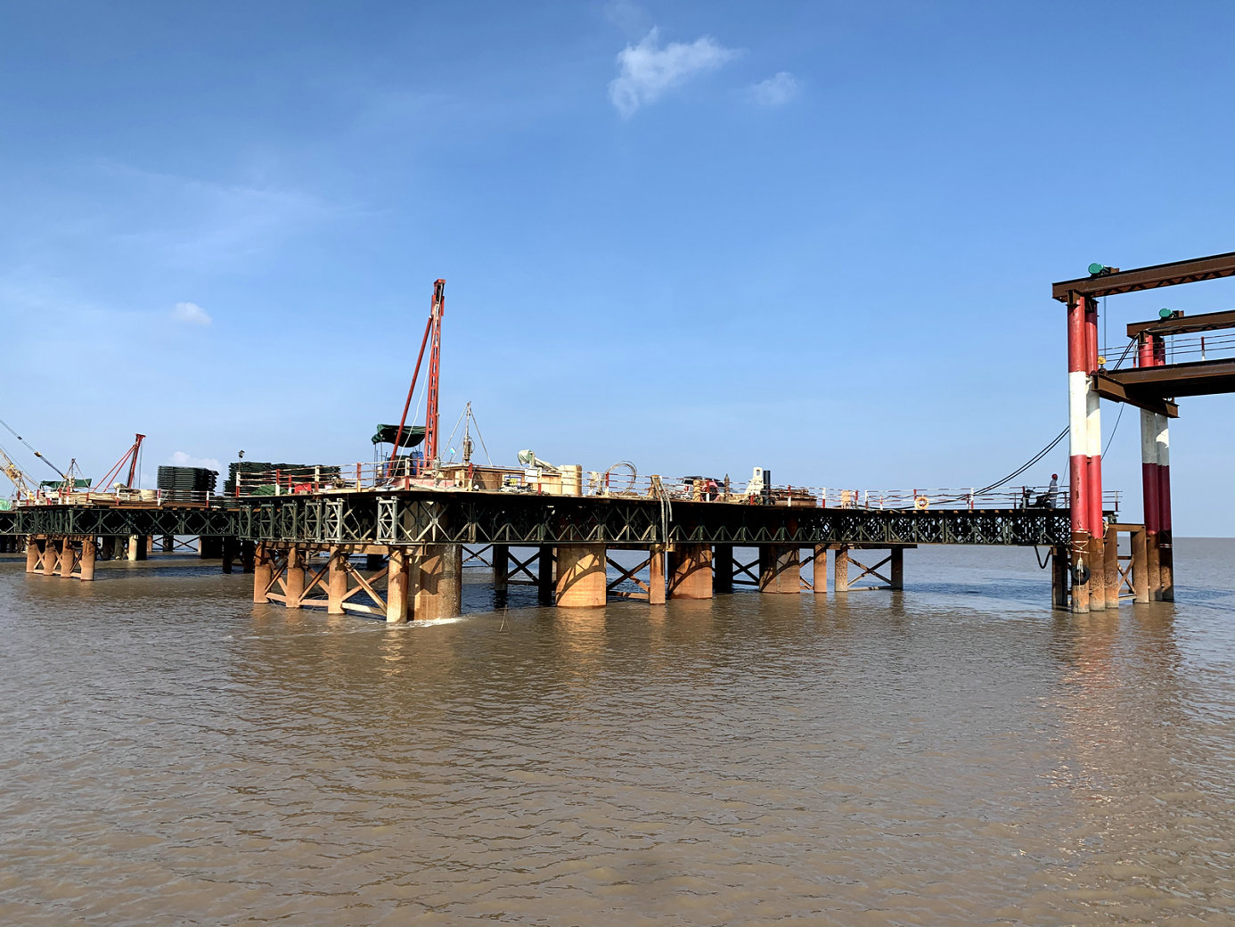 海上施工平台、支栈桥、主栈桥